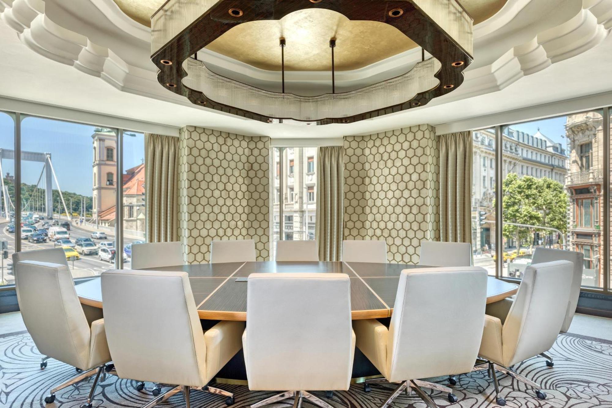 Matild Palace, A Luxury Collection 5* Budapest
